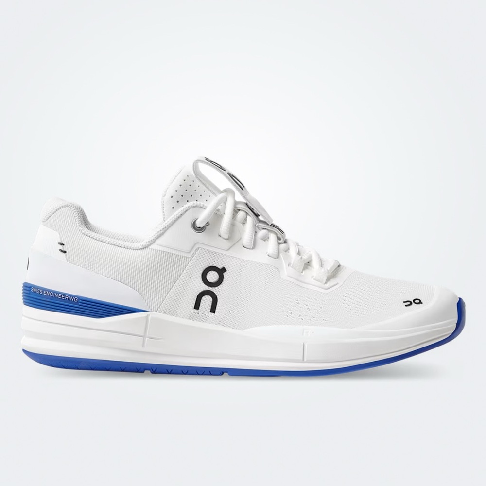 NEW IN BOX - On Roger Pro Tennis Shoes Women’s Size 9 in White